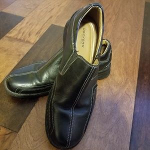 Dockers size 11 like new.